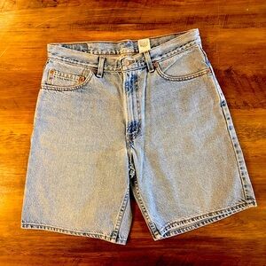 Levi’s 550 women’s W34 shorts